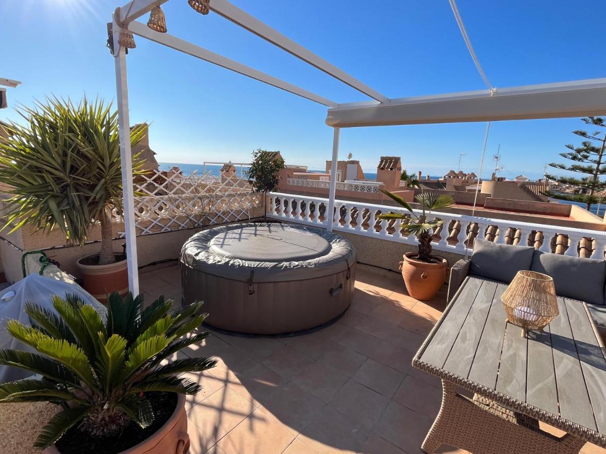 Apartament La Mata Торевиеха Екстериор снимка