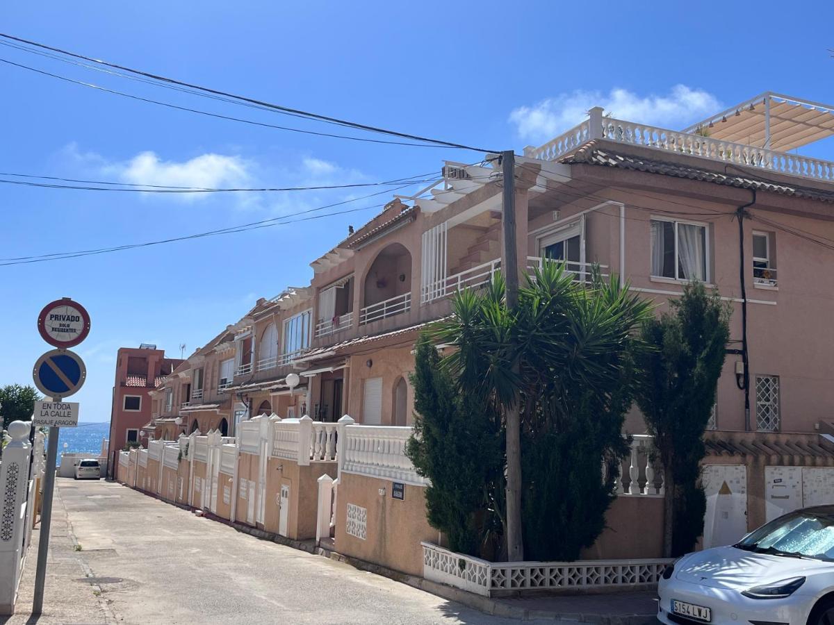 Apartament La Mata Торевиеха Екстериор снимка