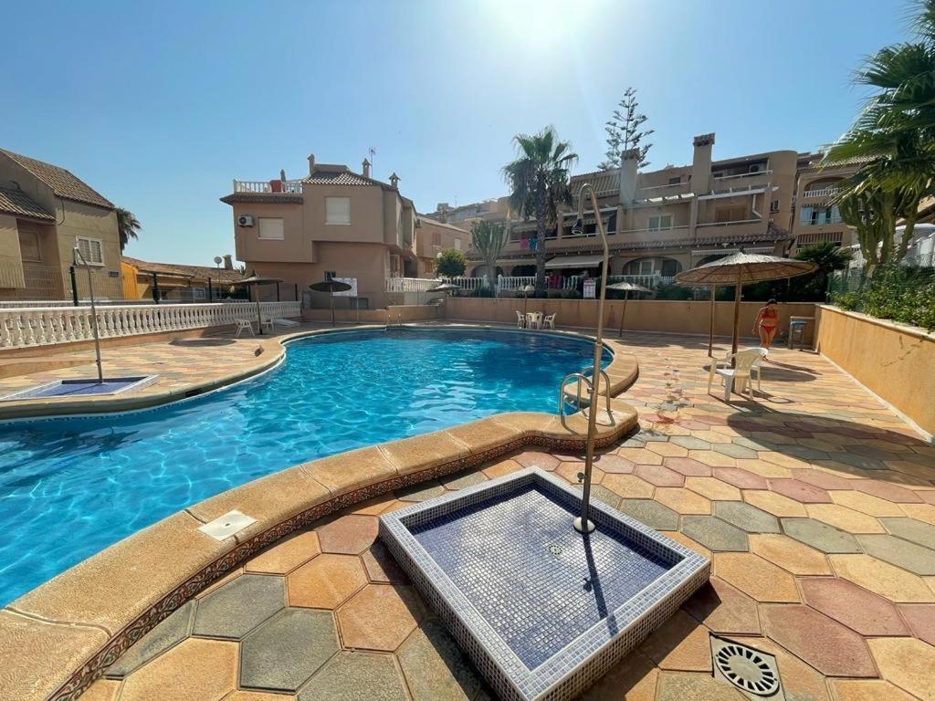 Apartament La Mata Торевиеха Екстериор снимка