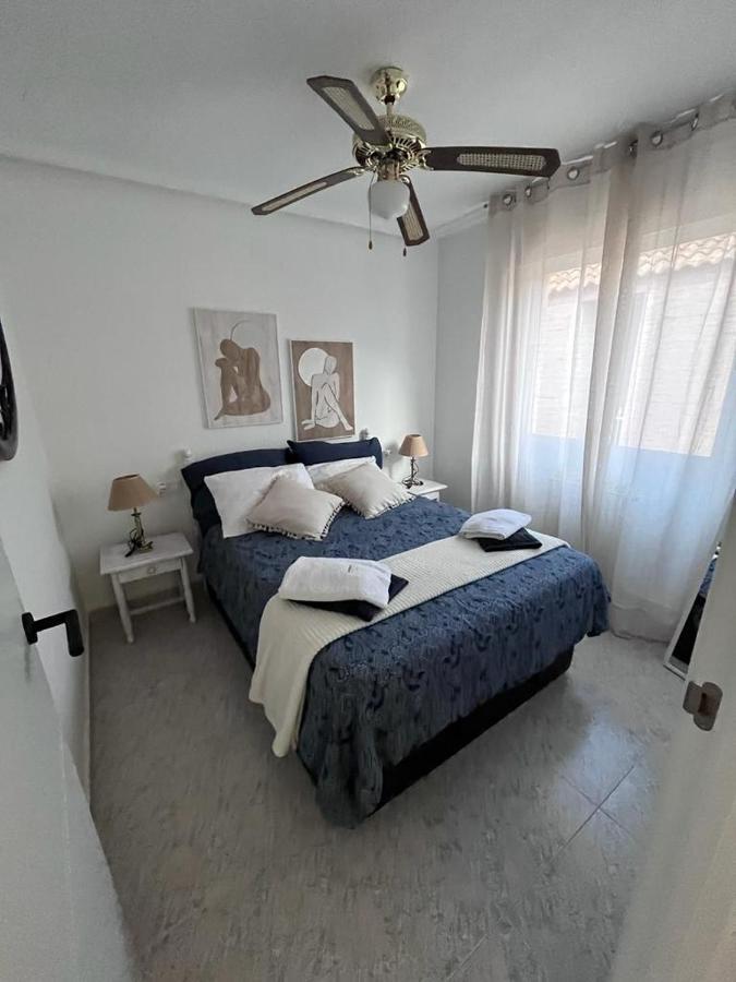 Apartament La Mata Торевиеха Екстериор снимка